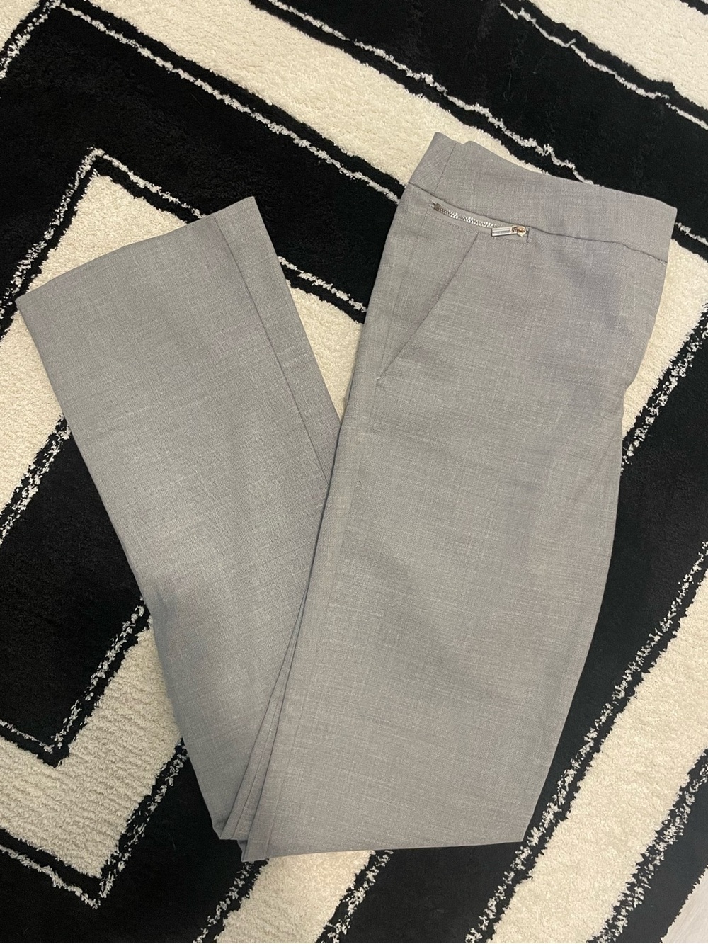 New York & Company Light Gray Straight Leg Dress Pants - Tall Friendly